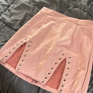 Medium pink skirt